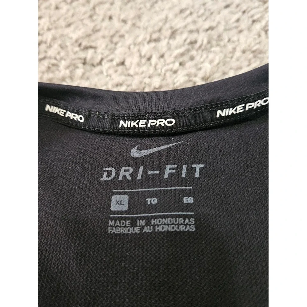 Nike Pro Dri-FIT Mens Training Shirt XL Black Slim Fit Short Sleeve New